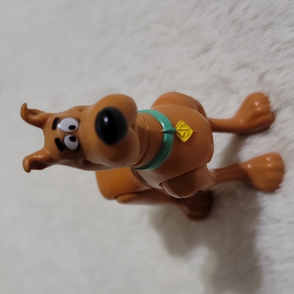 Scooby-Doo Figure - Picture 4 of 9